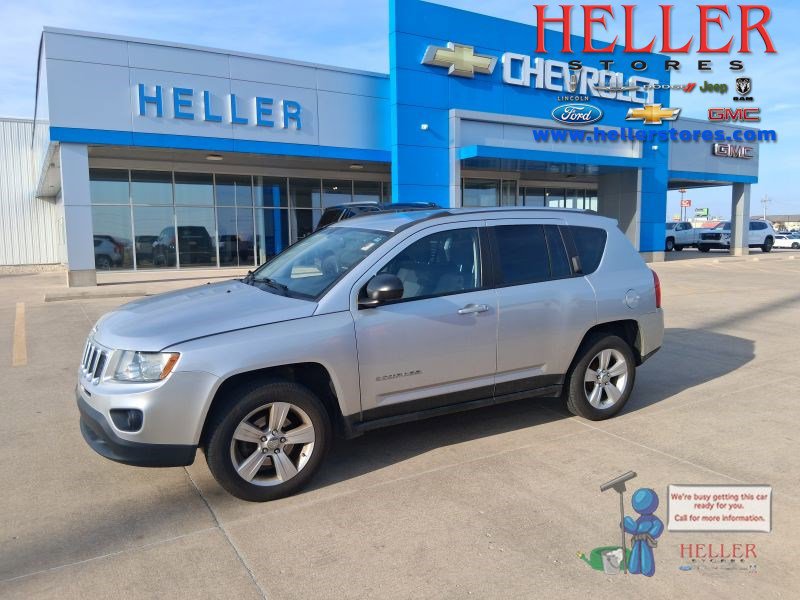 Used 2012 Jeep Compass Latitude image 1