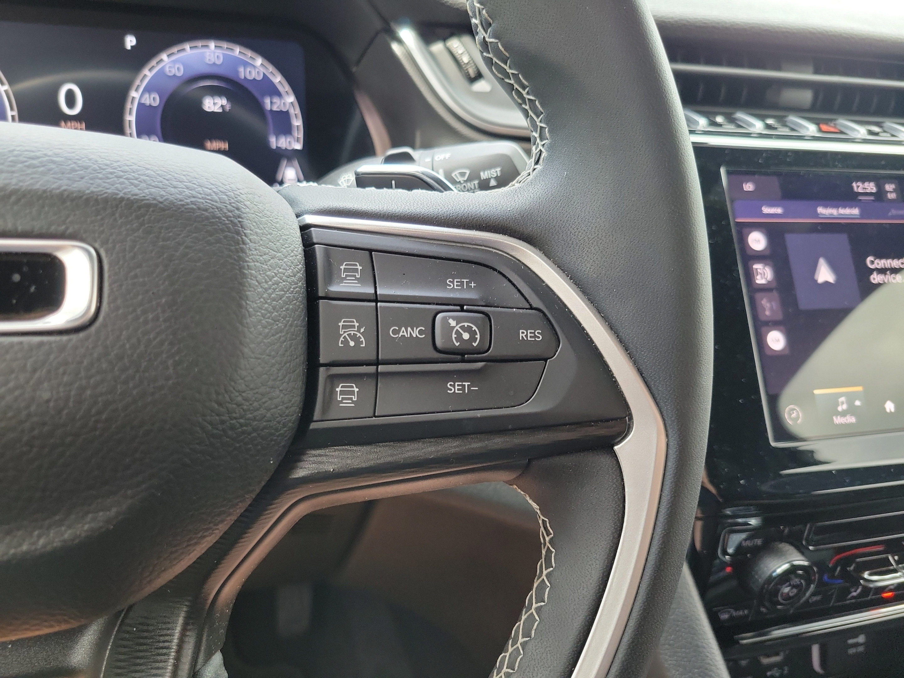 Used 2025 Jeep Grand Cherokee Laredo X RWD image 22