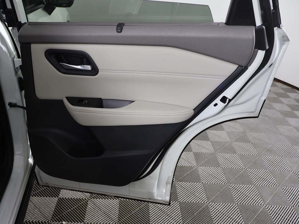Used 2023 Nissan Rogue SL w/ SL Premium Package FWD image 26