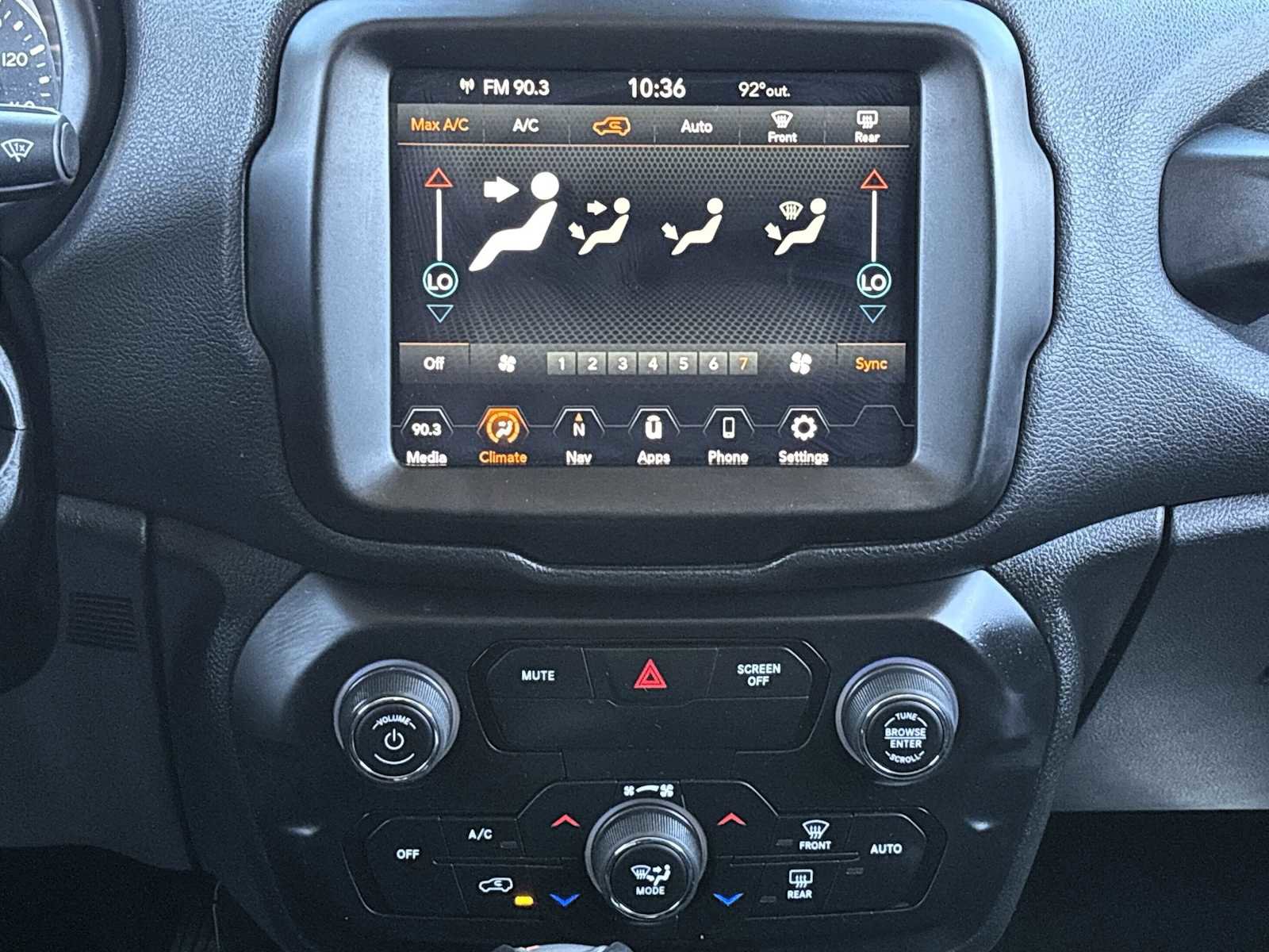 Used 2020 Jeep Renegade Altitude w/ UConnect 8.4 Nav Group image 20