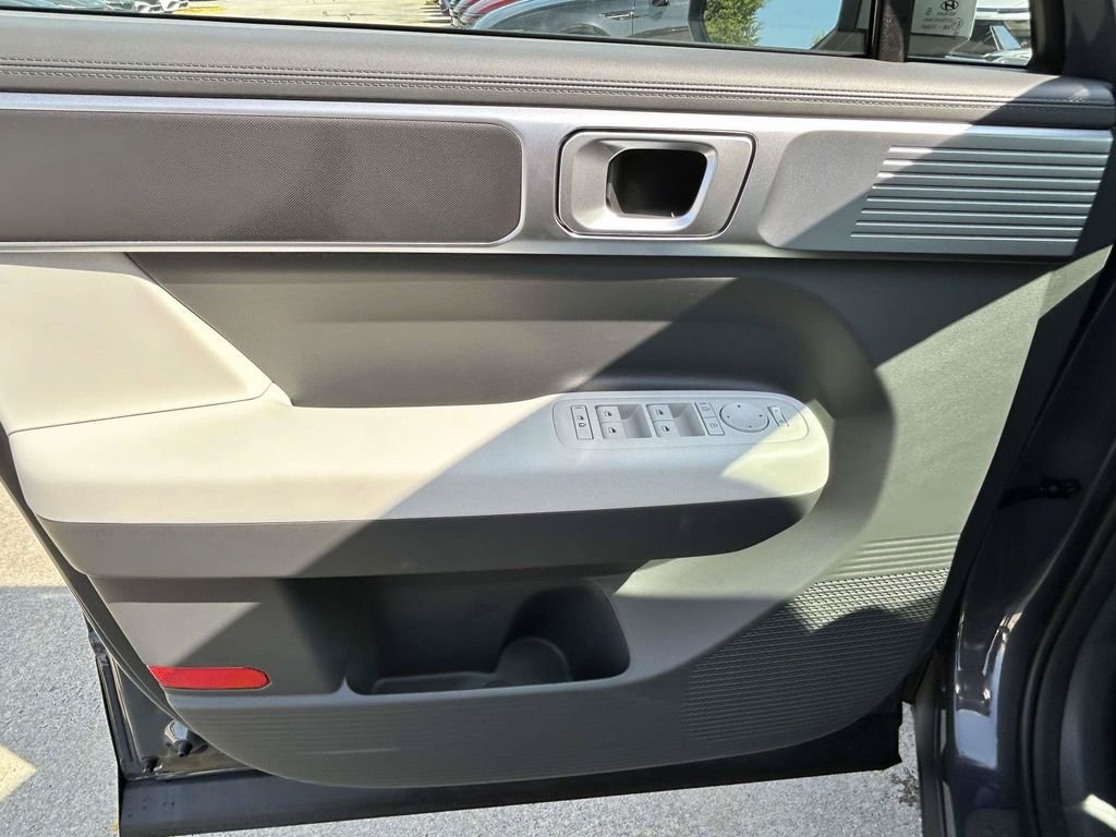 New 2027 Hyundai Santa Fe SE FWD image 15