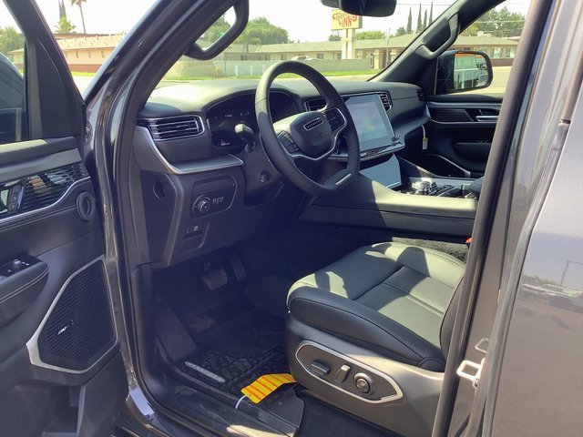 New 2025 Jeep Wagoneer Series II image 7