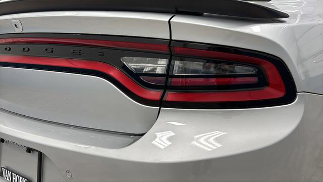Used 2023 Dodge Charger SXT w/ Blacktop Package image 31