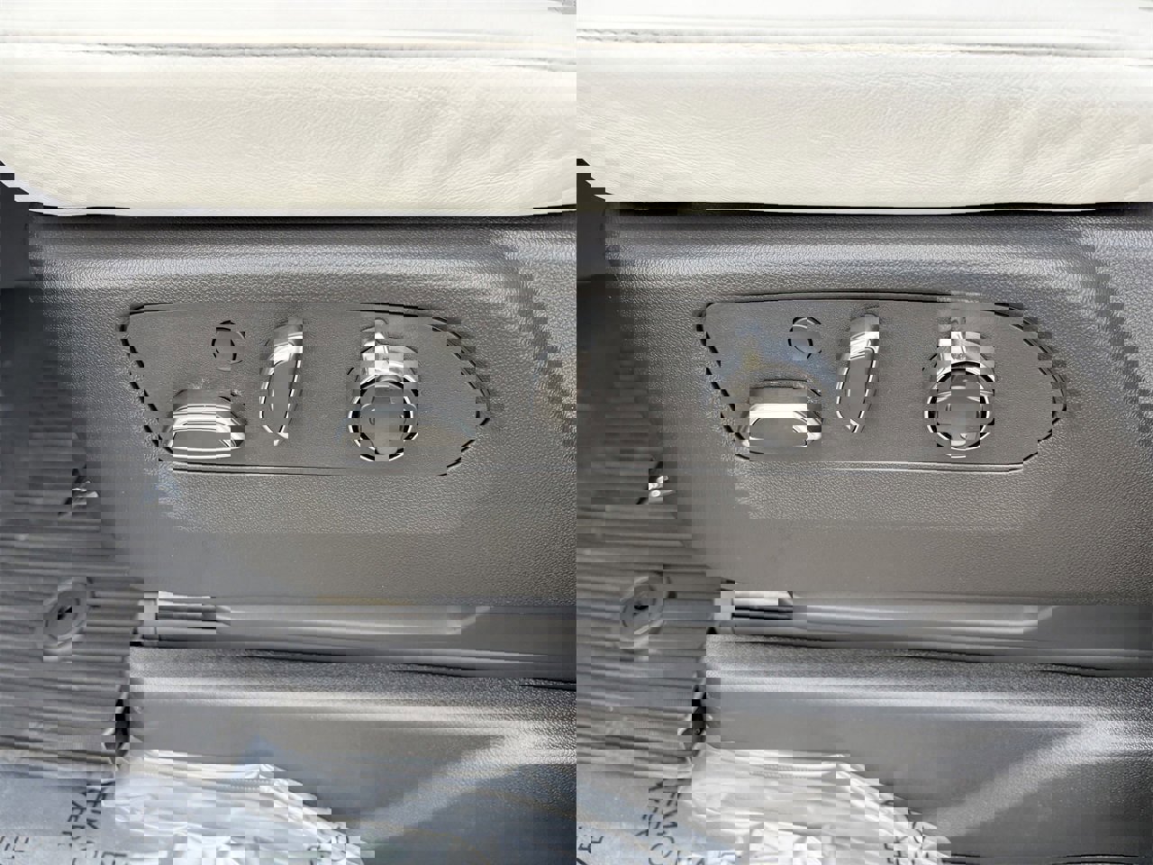 Certified 2026 Cadillac Escalade V w/ LPO, ONYX Package image 21