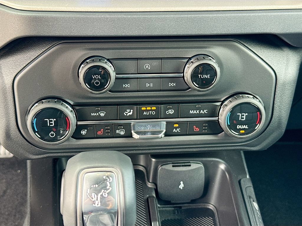New 2026 Ford Bronco Outer Banks AWD/4WD image 18