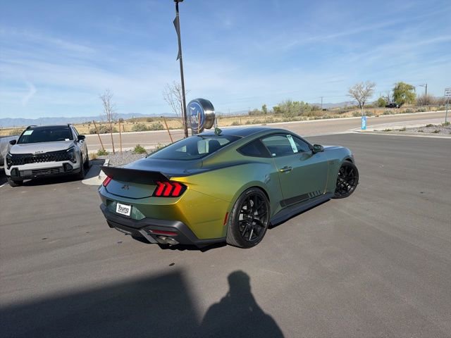Used 2025 Ford Mustang GT Premium w/ GT Performance Package RWD image 5