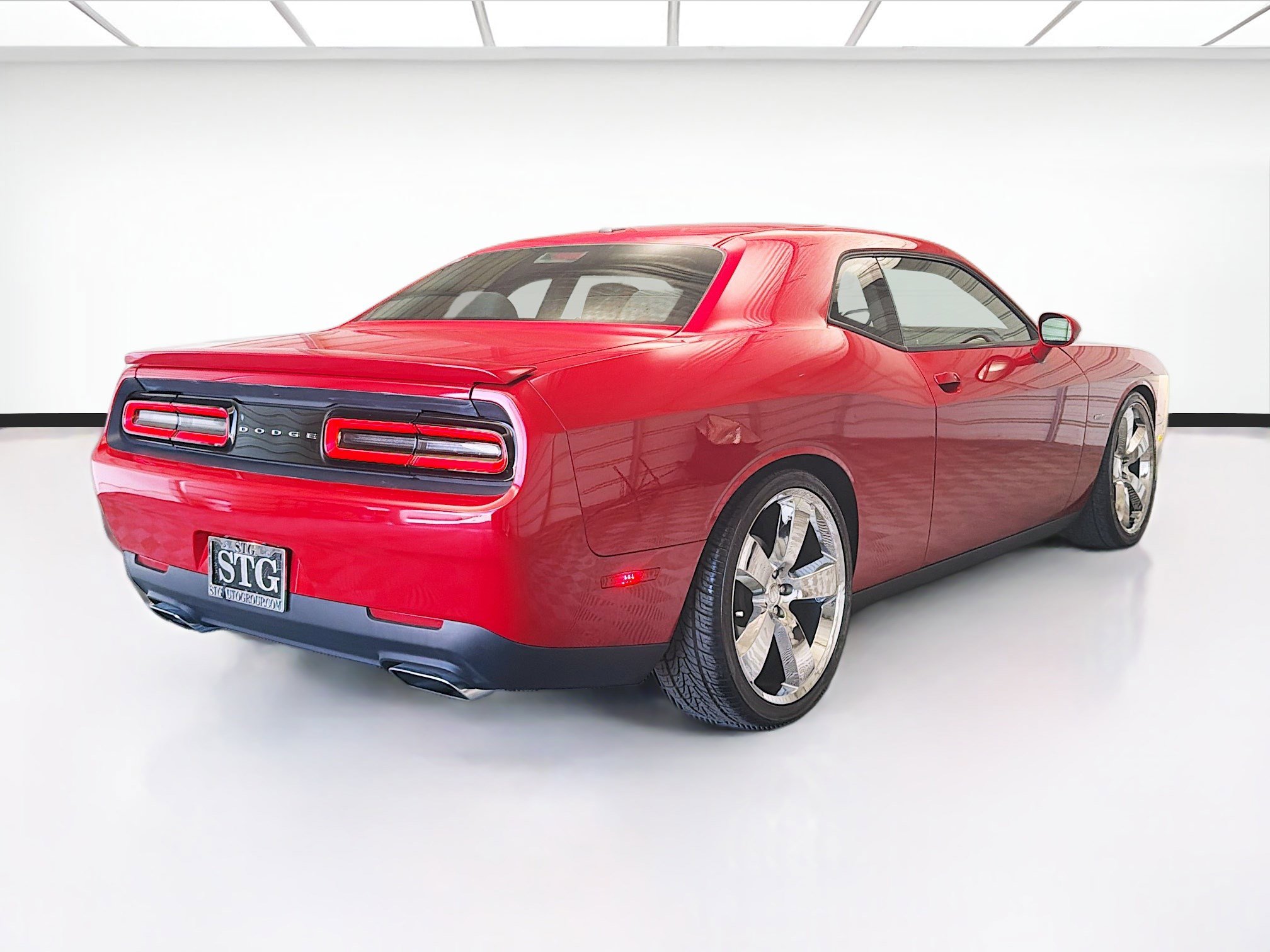 Used 2015 Dodge Challenger R/T w/ Quick Order Package 28B R/T image 4