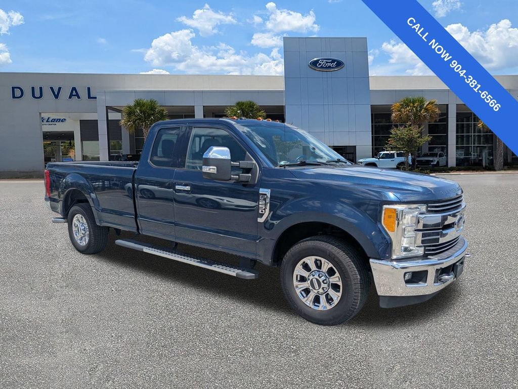 Used 2017 Ford F250 Lariat w/ Chrome Package RWD image 2