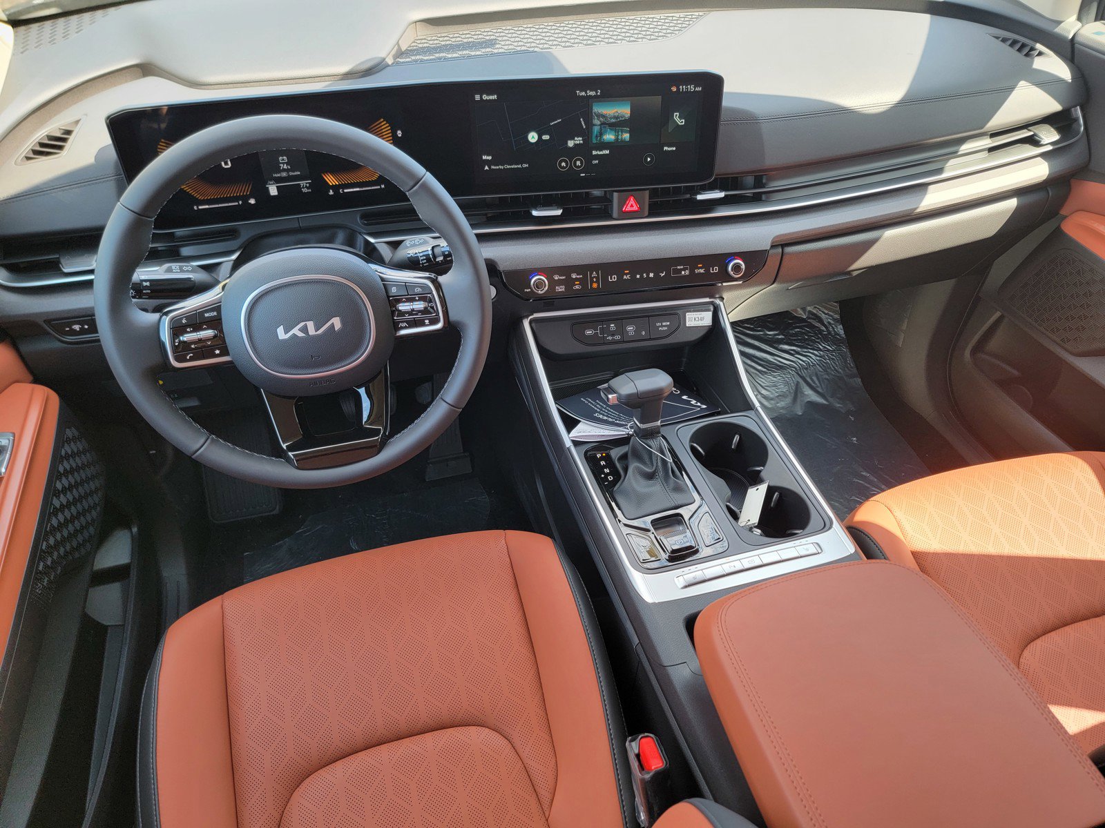 New 2026 Kia Carnival EX image 32