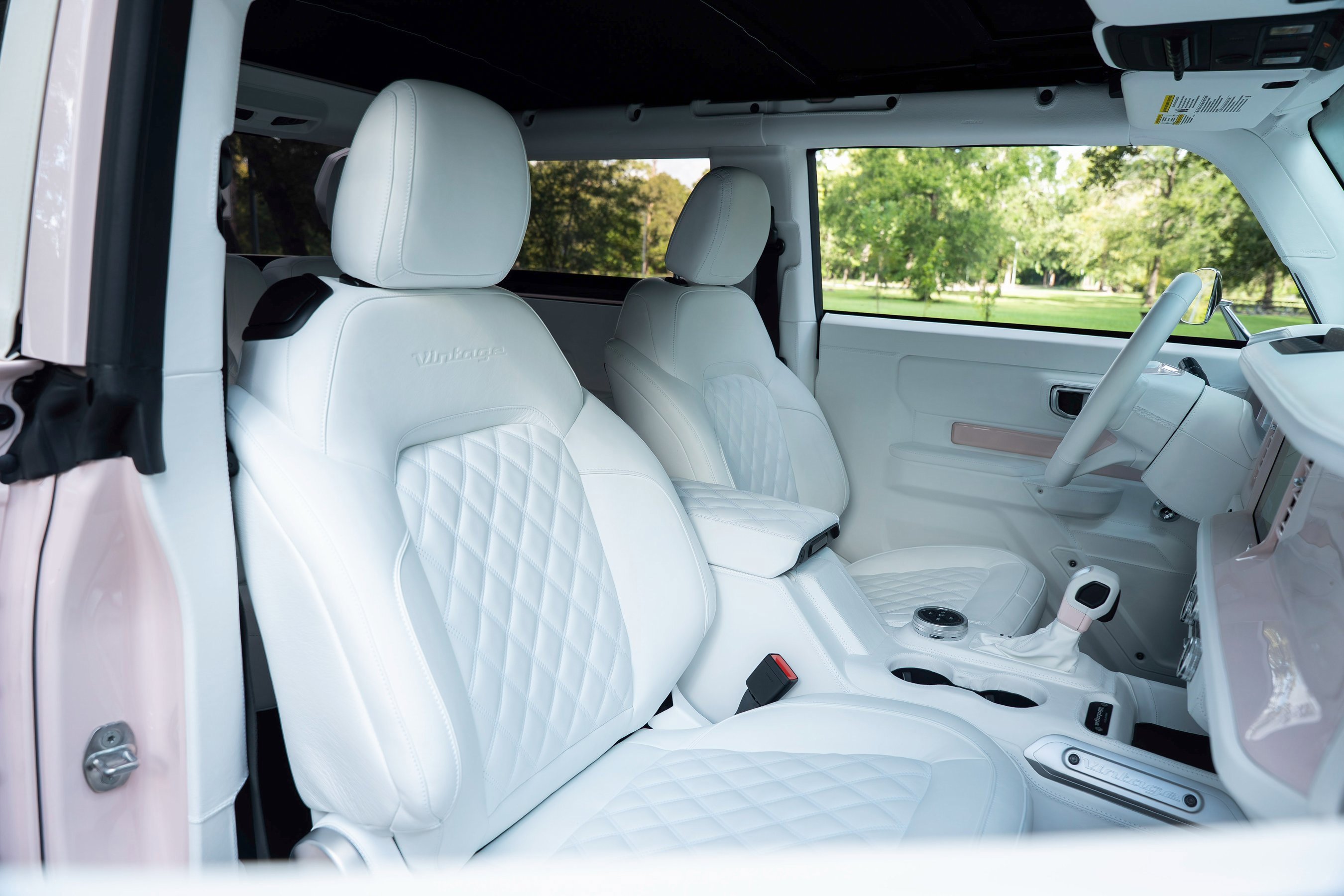 Used 2025 Ford Bronco Badlands image 49