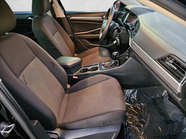 Used 2019 Volkswagen Jetta S image 19