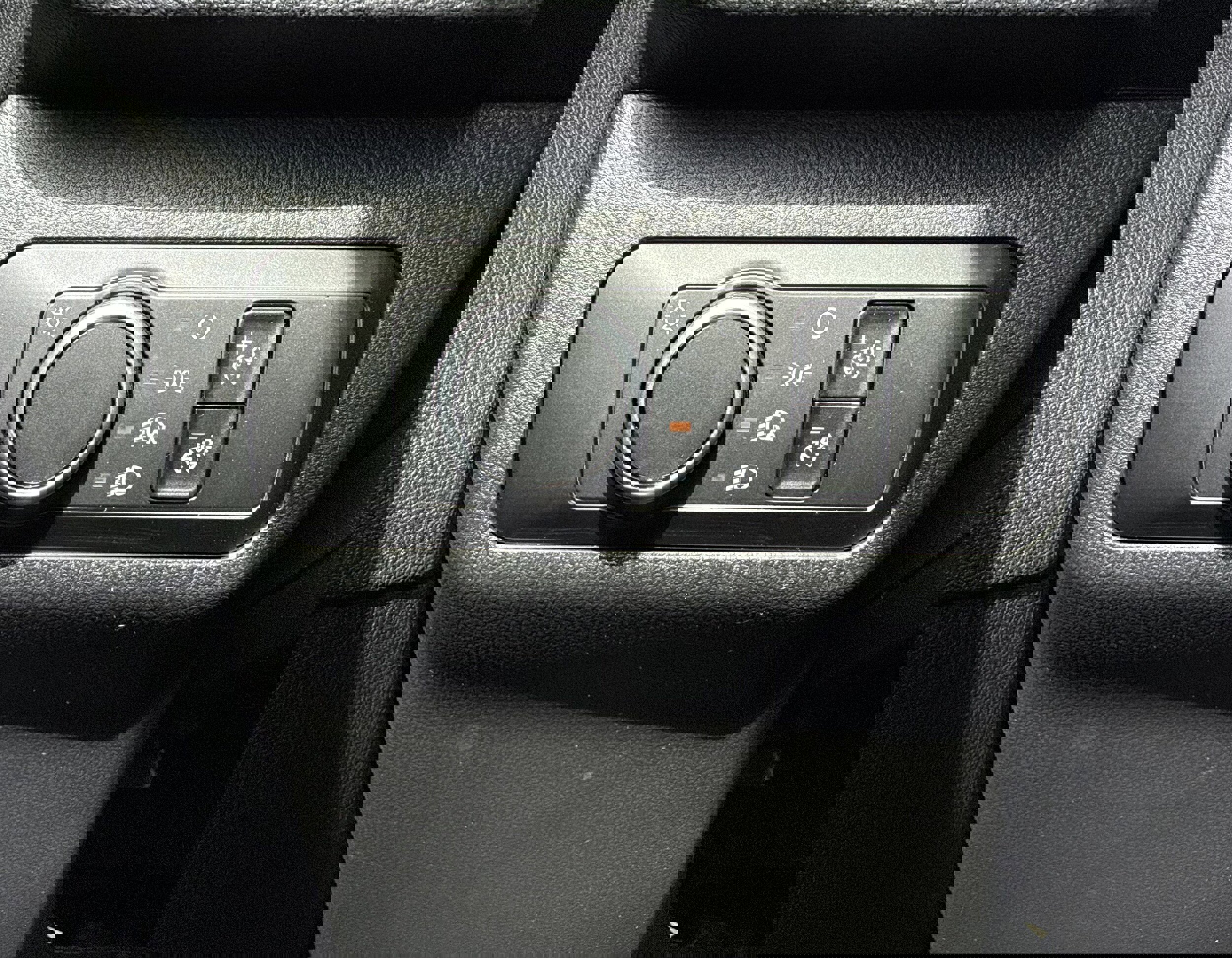 Used 2025 Ford Escape ST-Line image 20