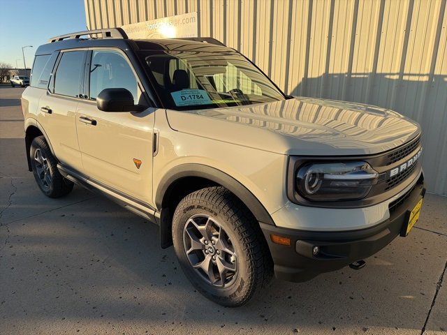 Used 2024 Ford Bronco Sport Badlands image 2