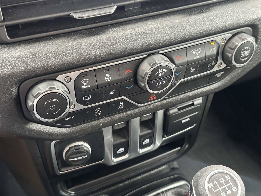 Used 2024 Jeep Wrangler Sport AWD/4WD image 27