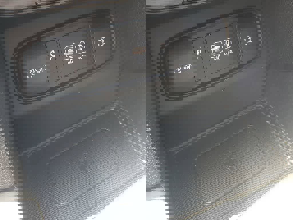 Used 2020 Hyundai Santa Fe Limited image 30