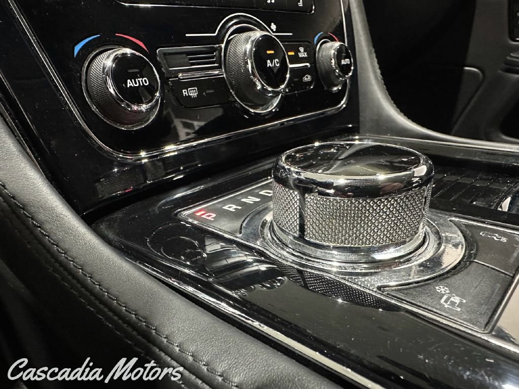 Used 2014 Jaguar XJ L Portfolio image 38