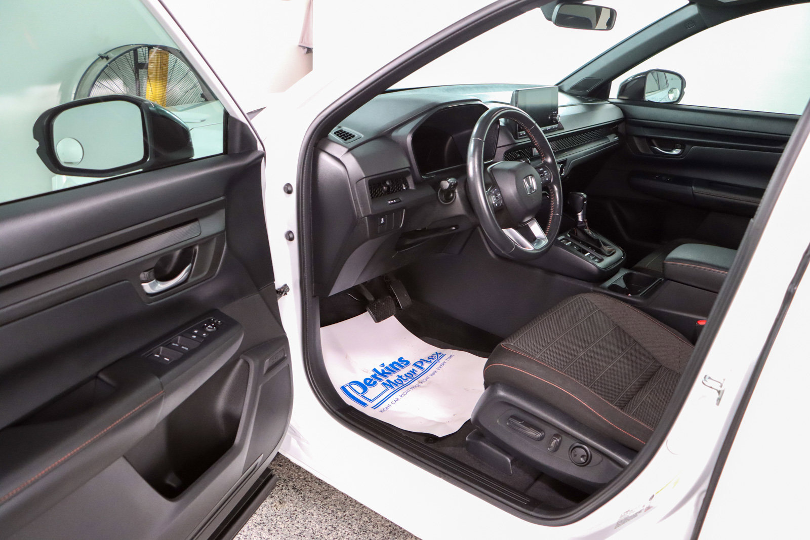 Used 2023 Honda CR-V Sport image 3