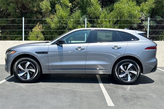 New 2026 Jaguar F-PACE R-Dynamic S image 2