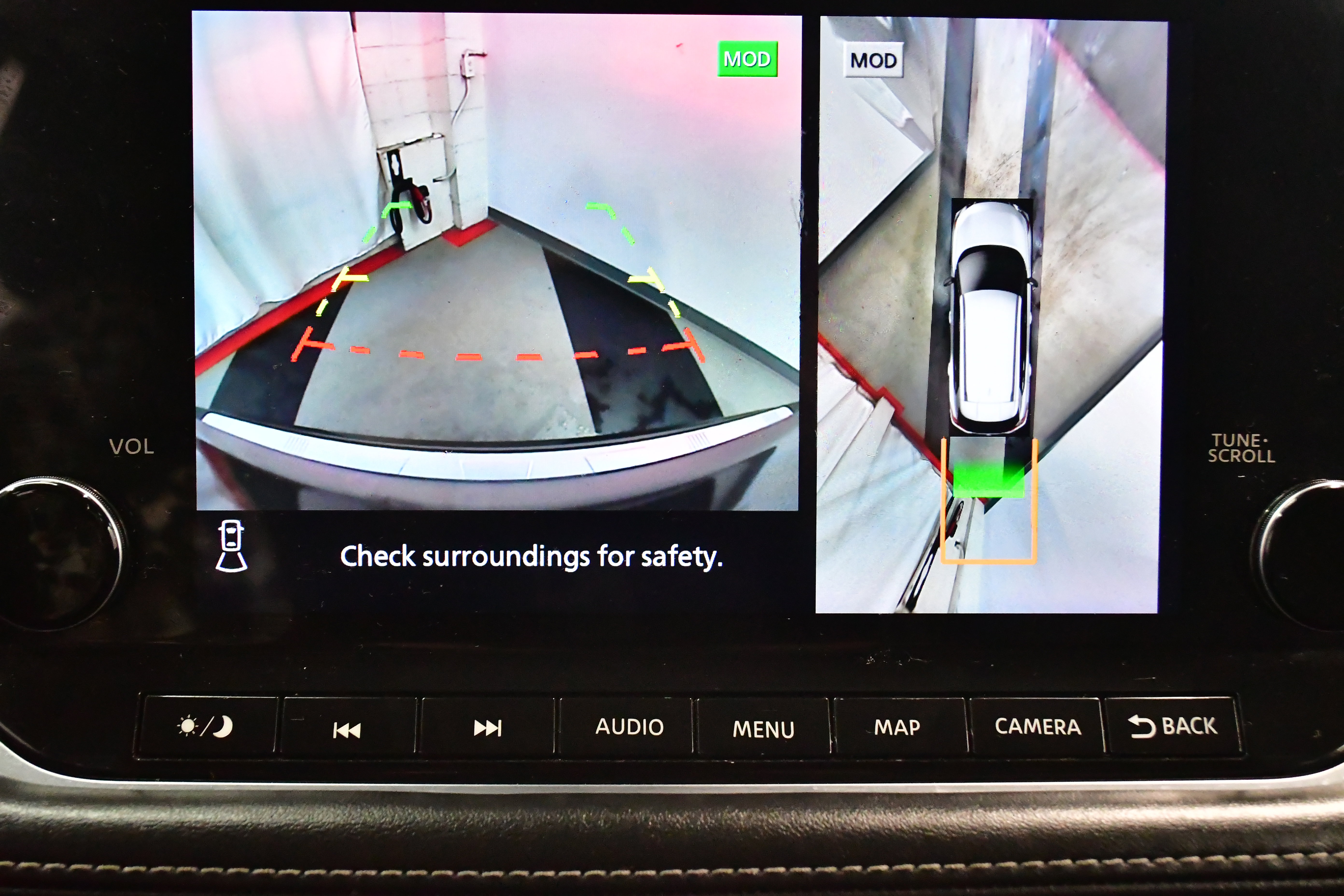 Used 2023 Nissan Rogue SL w/ SL Premium Package image 25