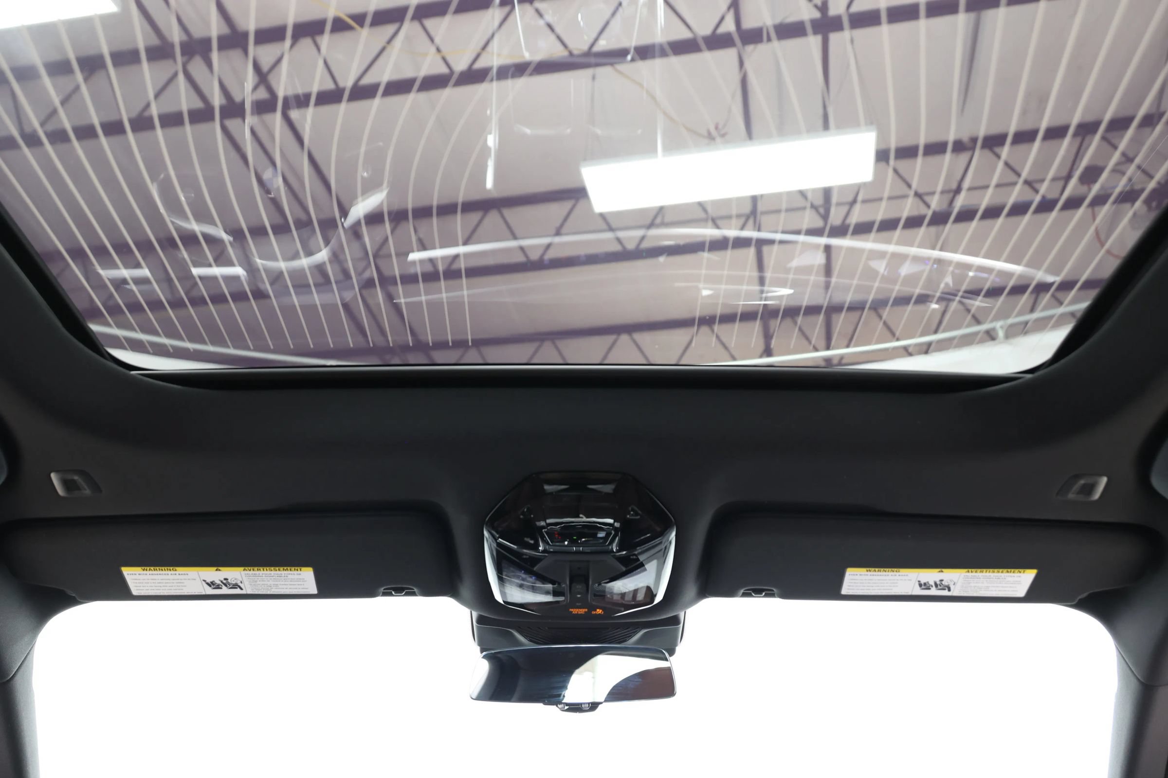 Used 2023 BMW 740i w/ Parking Assistance Package RWD image 40
