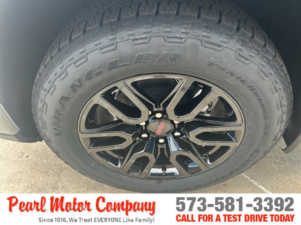 New 2026 GMC Sierra 1500 Elevation w/ Elevation Premium Package AWD/4WD image 8