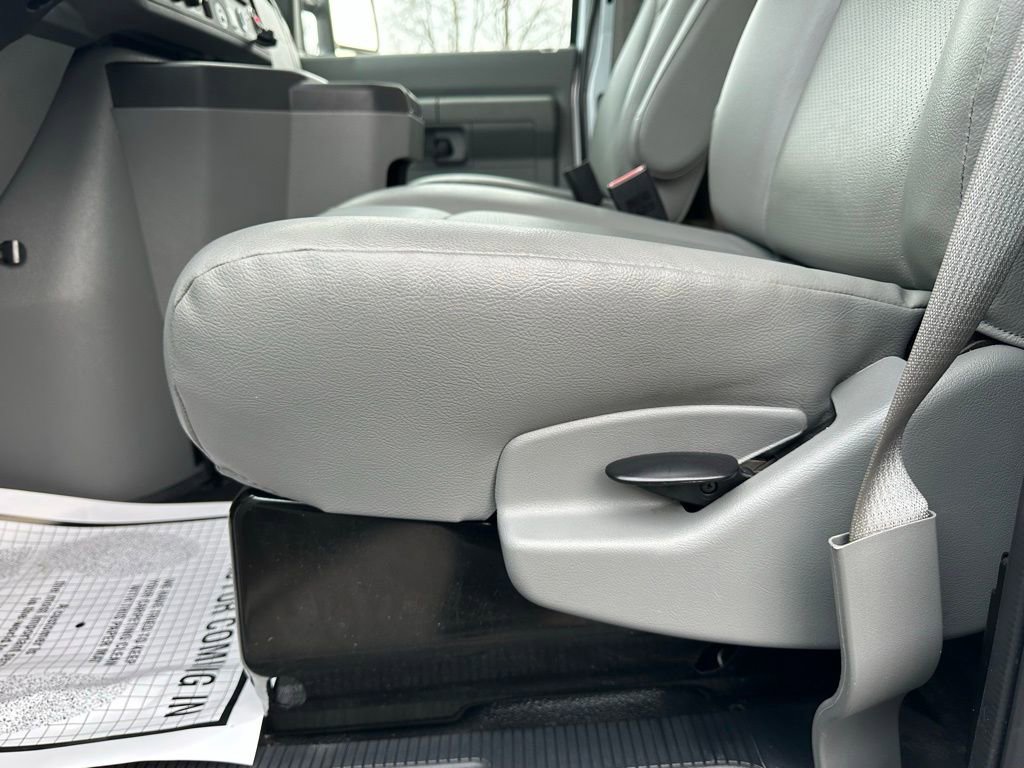 Used 2024 Ford E-350 and Econoline 350 Super Duty image 11