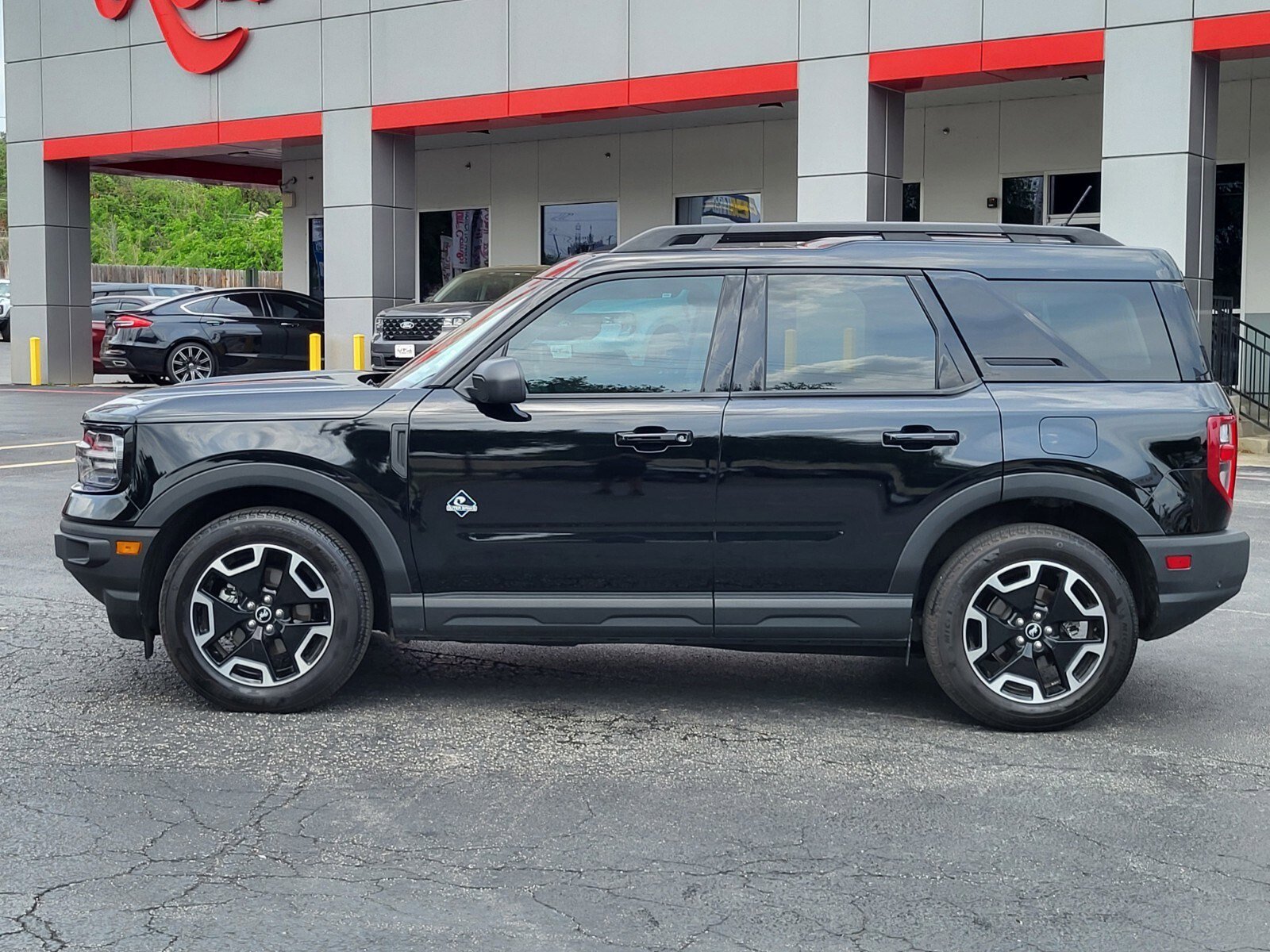 Certified 2024 Ford Bronco Sport Outer Banks w/ Tech Package image 7