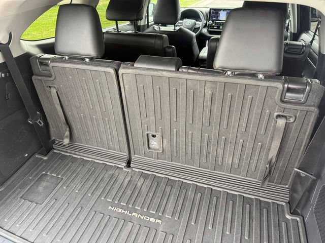 Used 2020 Toyota Highlander Limited AWD/4WD image 19