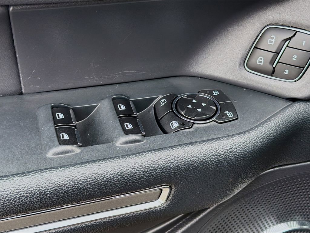 Used 2024 Ford Expedition XLT image 27