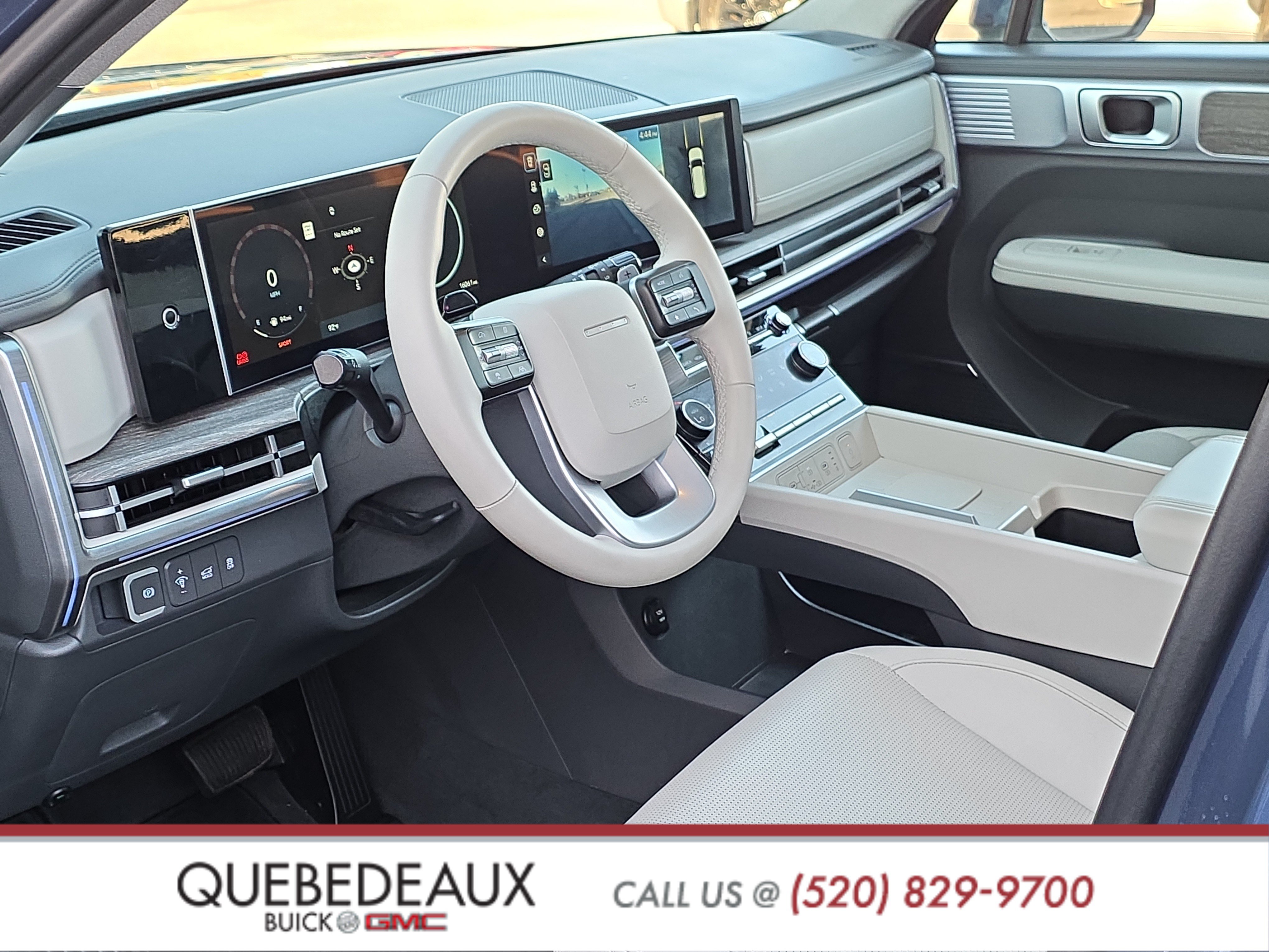 Used 2025 Hyundai Santa Fe Limited FWD image 12