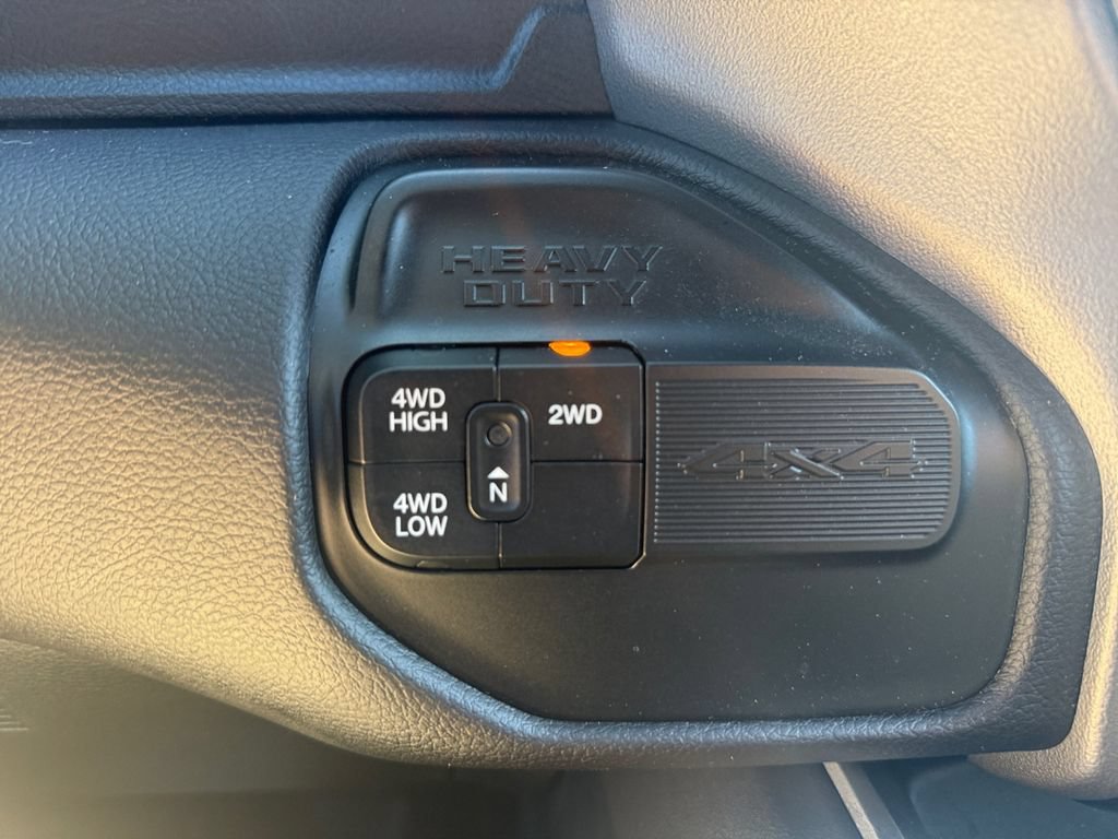 Used 2024 RAM 3500 Big Horn w/ Sport Appearance Package AWD/4WD image 28