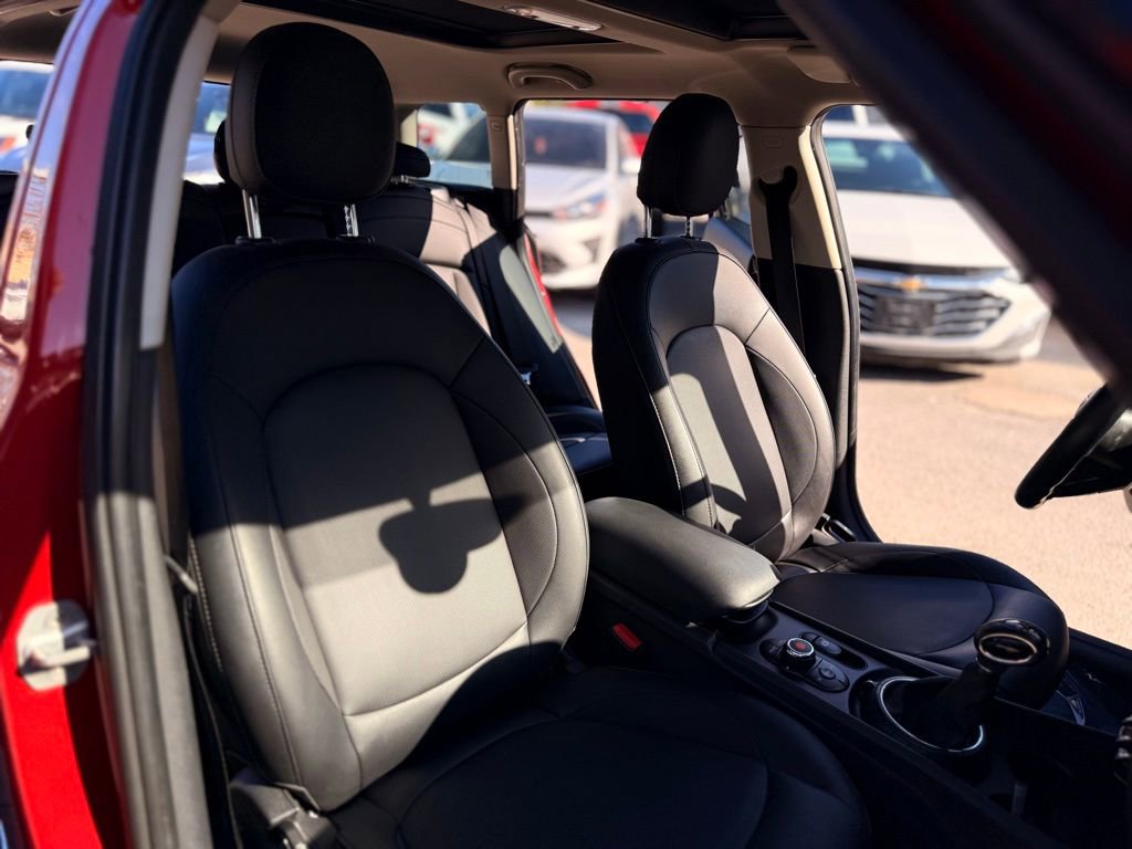 Used 2016 MINI Cooper Clubman image 32