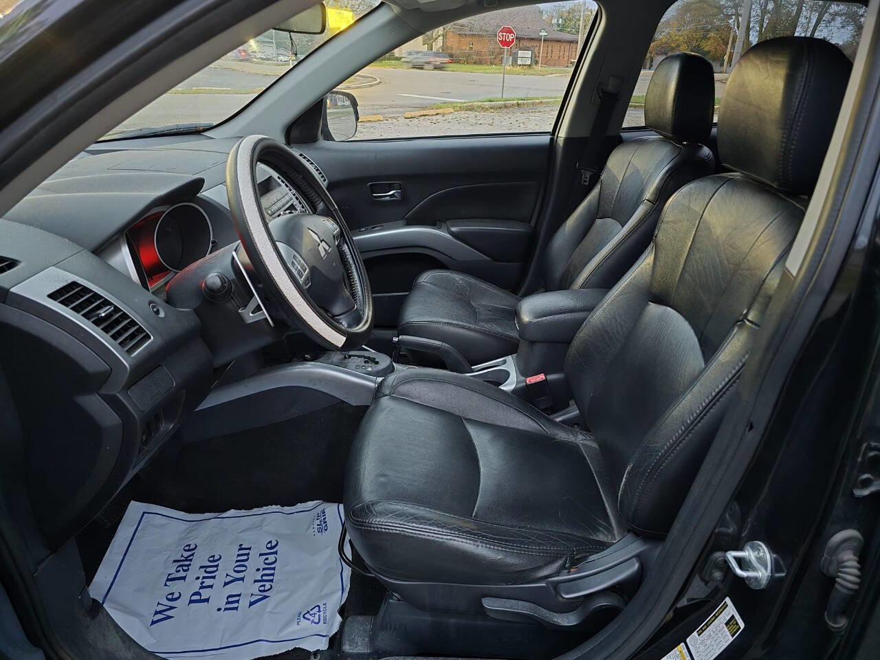 Used 2008 Mitsubishi Outlander XLS image 11