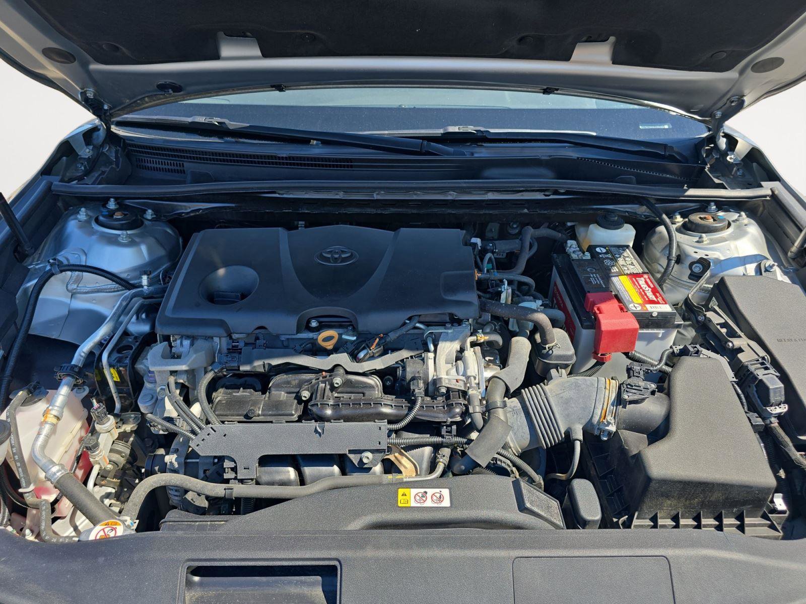 Used 2020 Toyota Camry SE FWD image 23