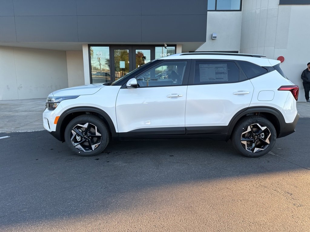 New 2026 Kia Seltos S image 2
