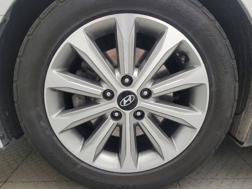 Used 2016 Hyundai Sonata Limited w/ Option Group 04 FWD image 31