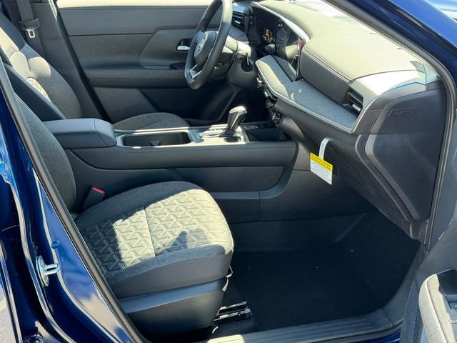 New 2026 Nissan Kicks SV w/ Charging Package FWD image 24