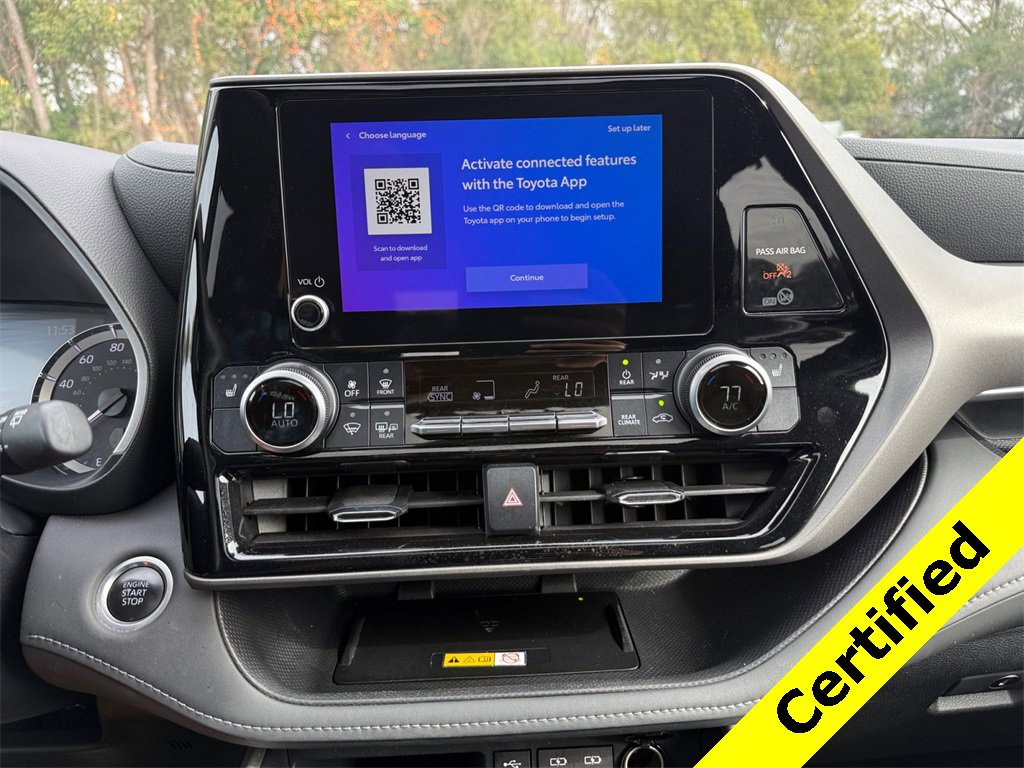 Used 2024 Toyota Highlander XLE image 24