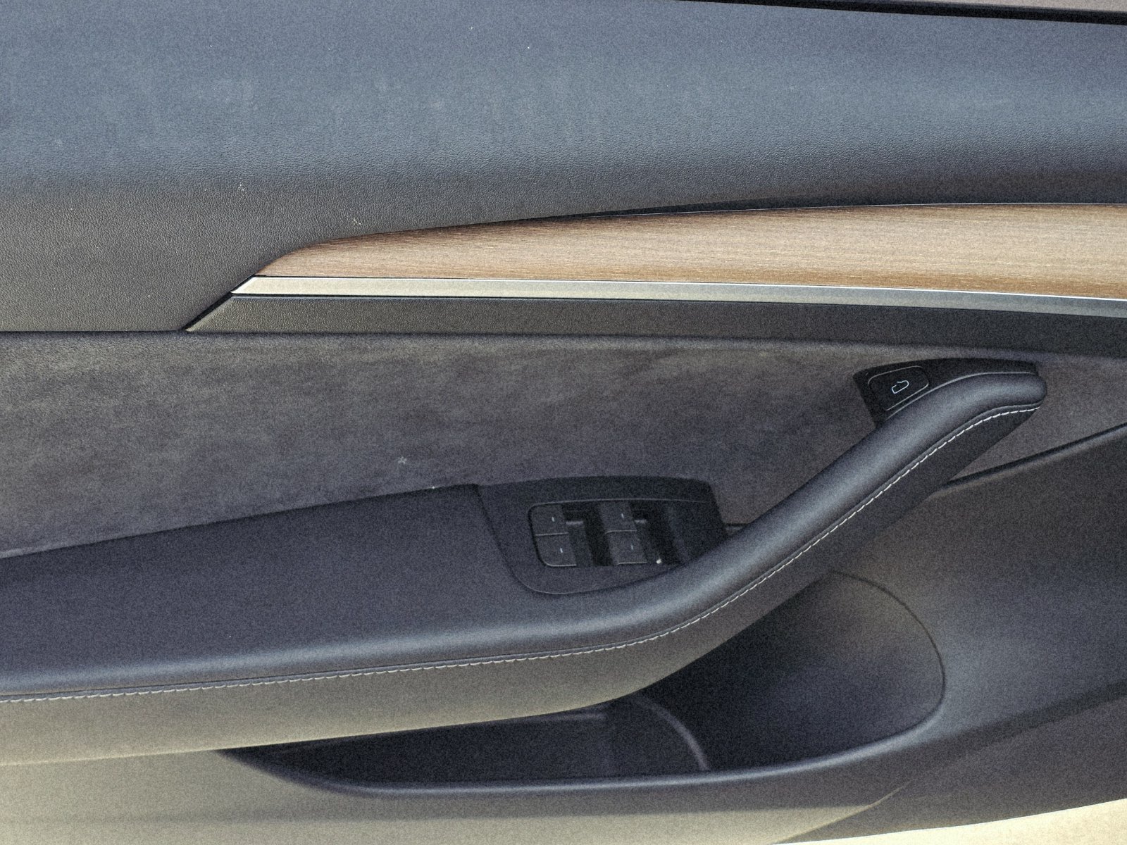 Used 2023 Tesla Model 3 Standard Range RWD image 14