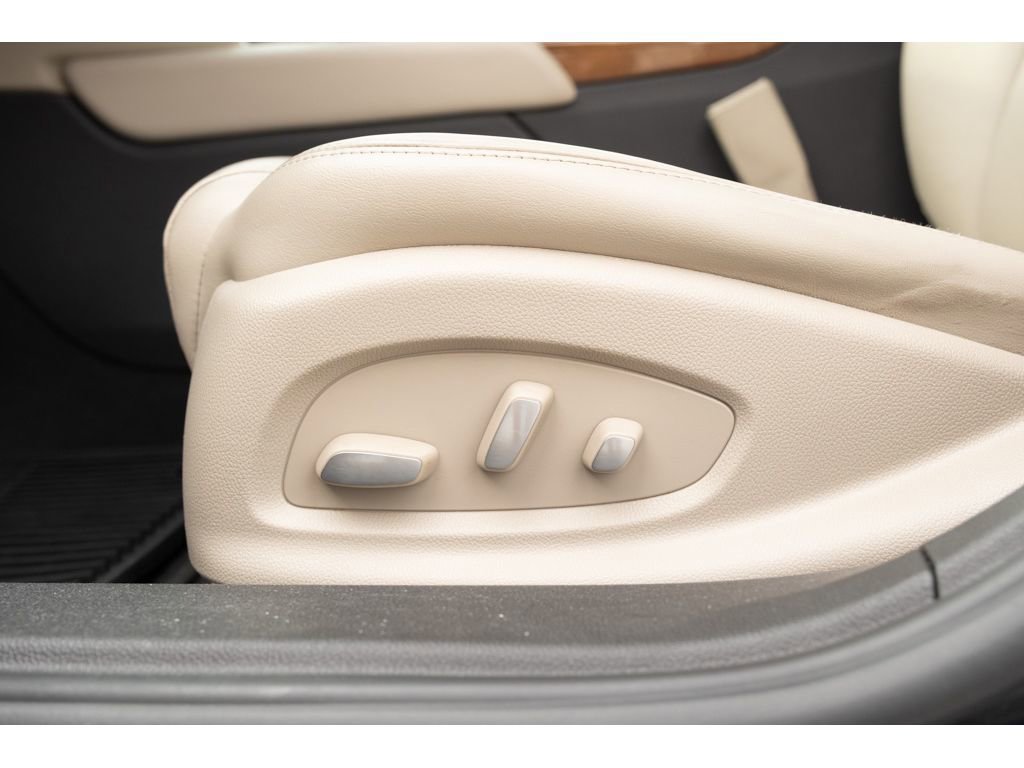 Used 2019 Cadillac XTS Luxury image 9