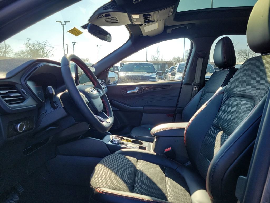New 2026 Ford Escape ST-Line w/ Tech Pack #1 image 16