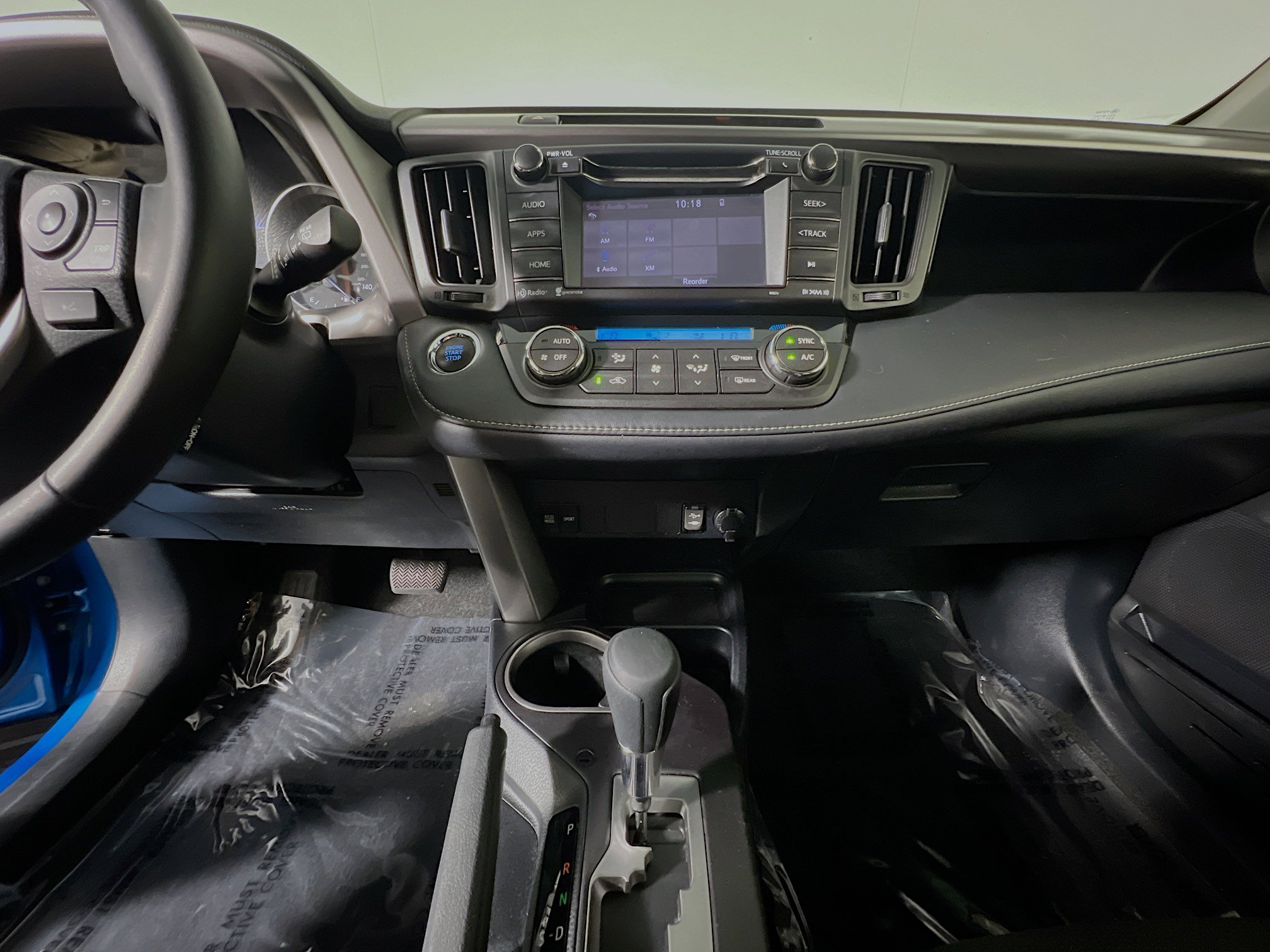 Used 2018 Toyota RAV4 XLE FWD image 25