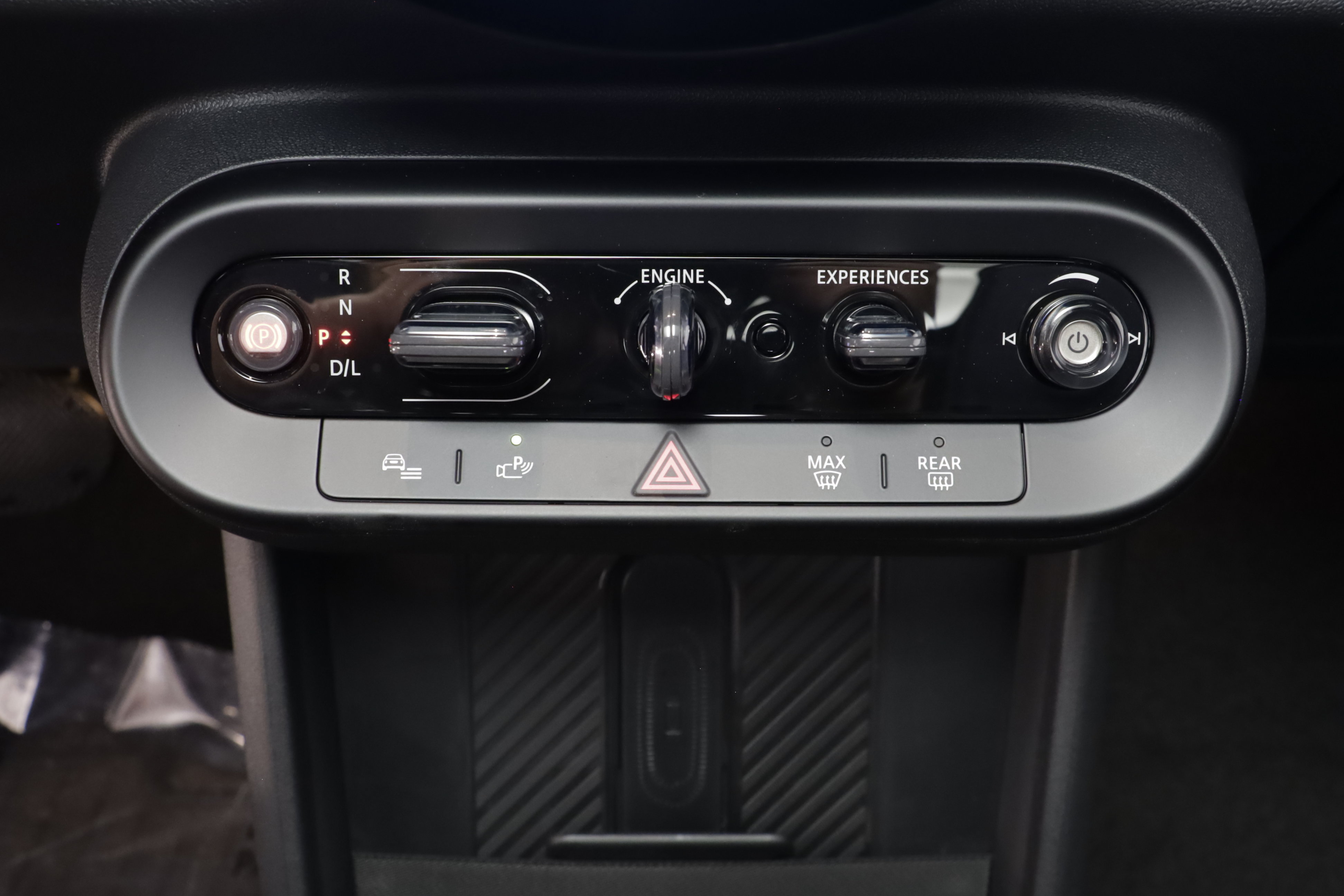 New 2027 MINI Cooper 4-Door Hardtop FWD image 16