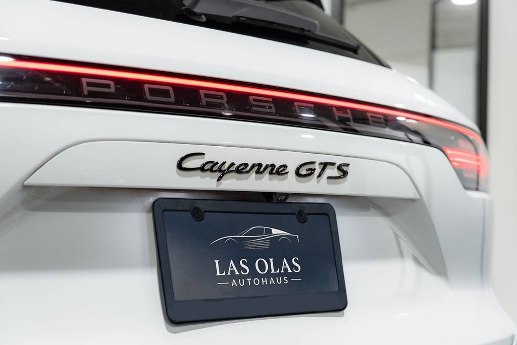 Used 2021 Porsche Cayenne GTS AWD/4WD image 38
