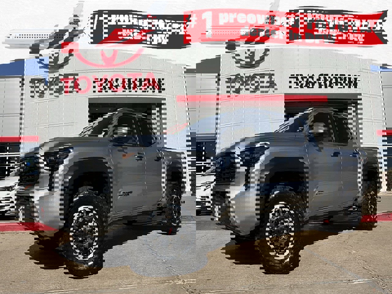 Used 2025 Toyota Tacoma TRD Off-Road image 1