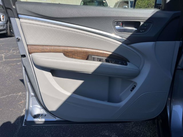 Used 2020 Acura MDX w/ Technology Package FWD image 18