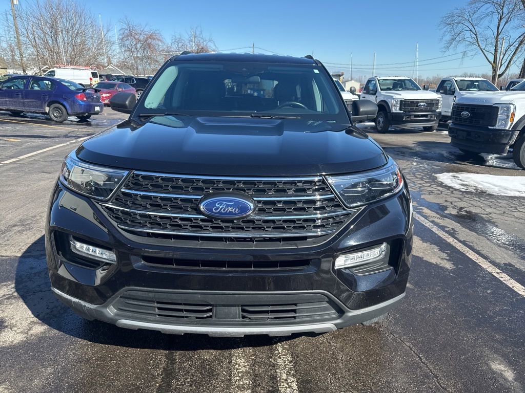 Certified 2022 Ford Explorer XLT w/ Equipment Group 202A image 15