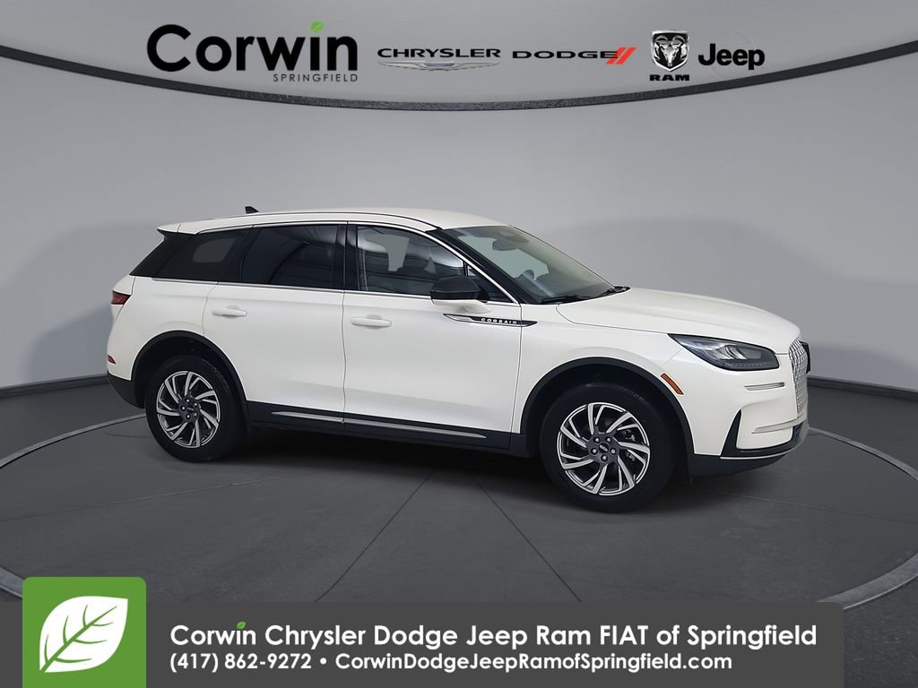 Used 2023 Lincoln Corsair FWD image 1
