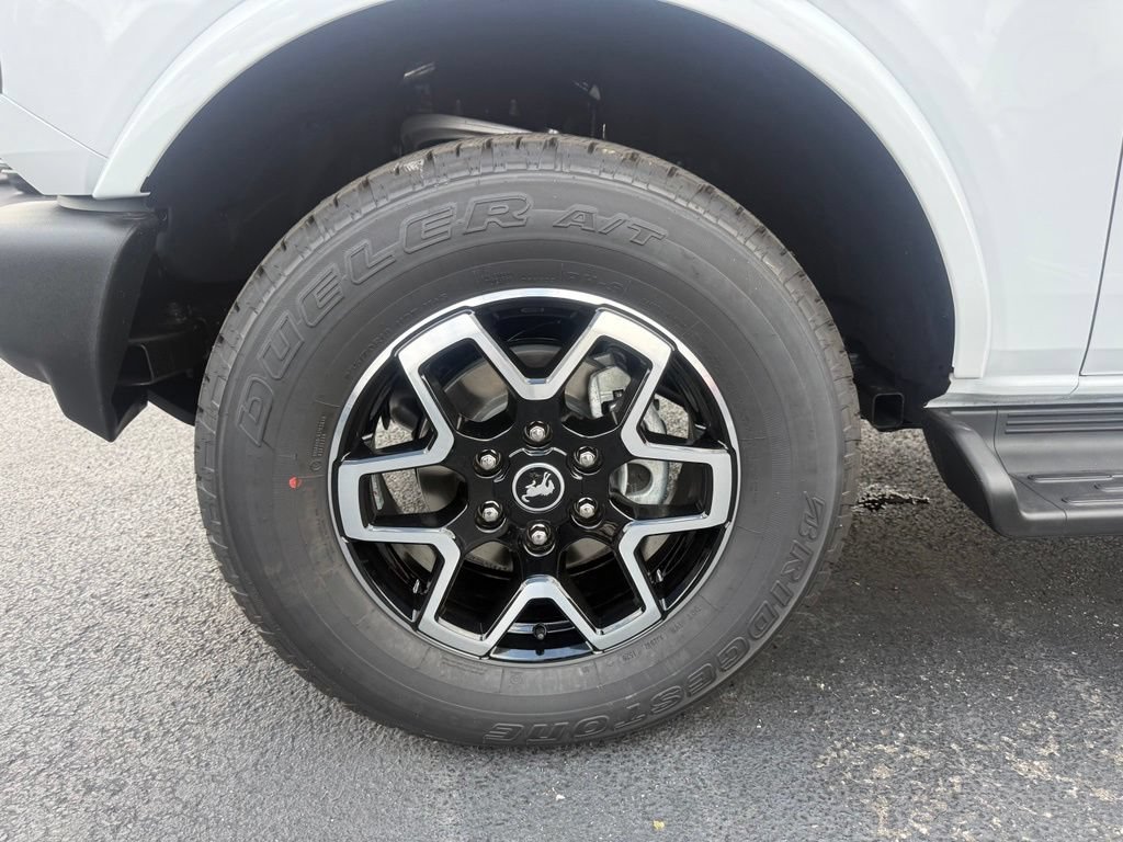 New 2026 Ford Bronco Outer Banks AWD/4WD image 12