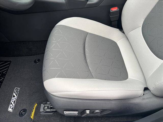 New 2025 Toyota RAV4 XLE image 4